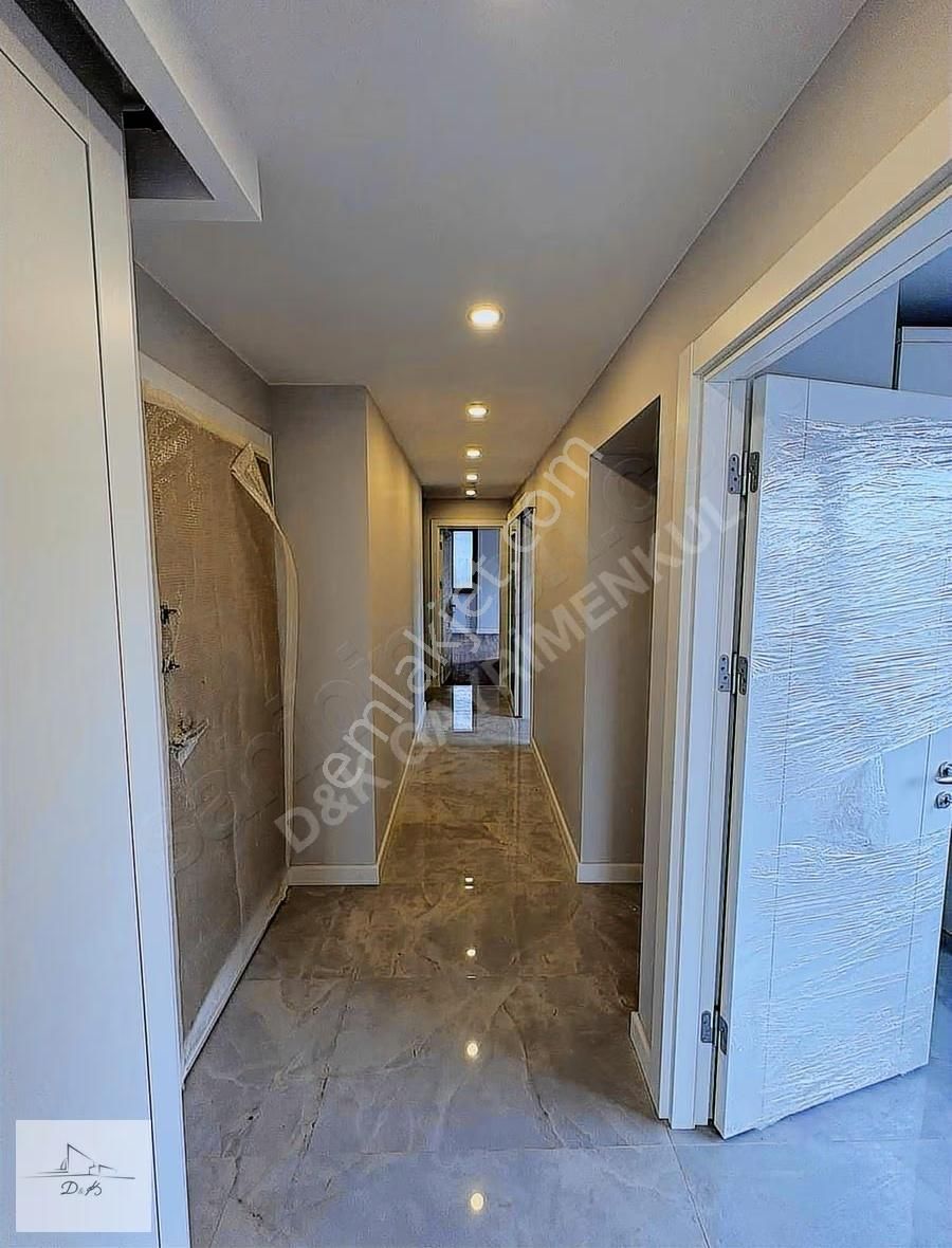 Yeni Bina Deniz Manzaralı Güvenlikli Katta Tek - Görsel 23