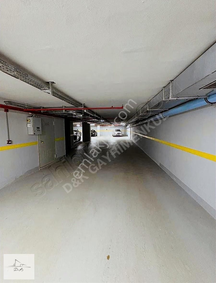 Yeni Bina Deniz Manzaralı Güvenlikli Katta Tek - Görsel 21