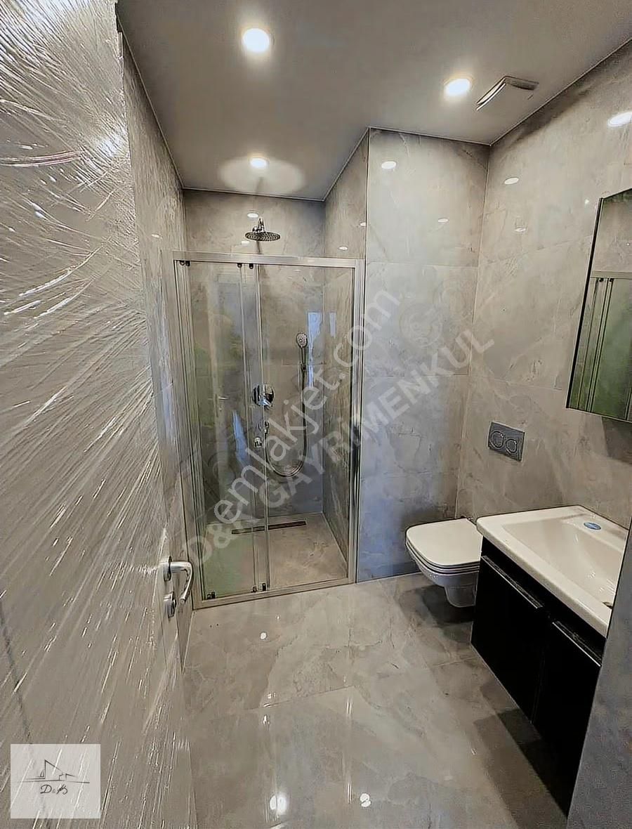 Yeni Bina Deniz Manzaralı Güvenlikli Katta Tek - Görsel 28