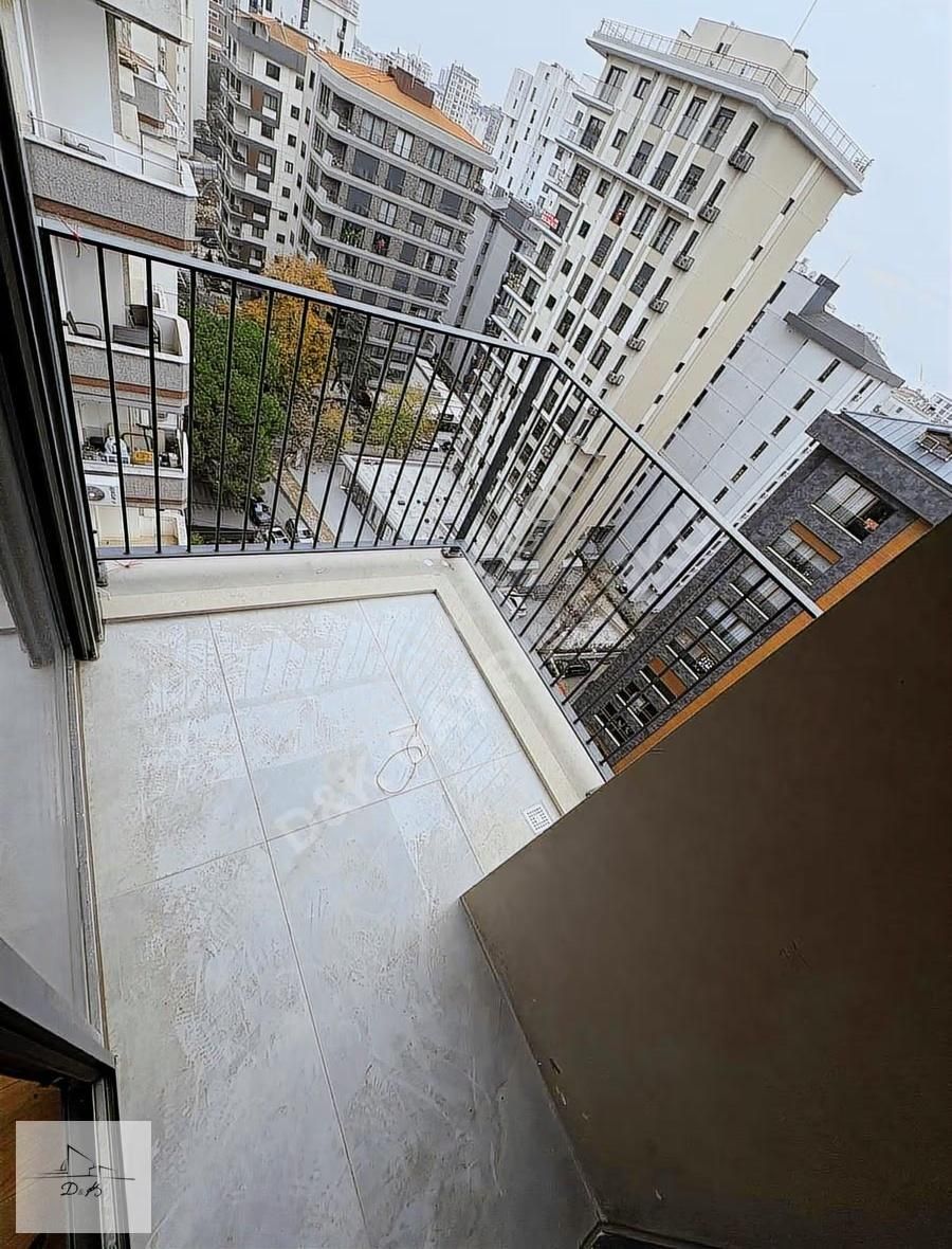 Yeni Bina Deniz Manzaralı Güvenlikli Katta Tek - Görsel 8