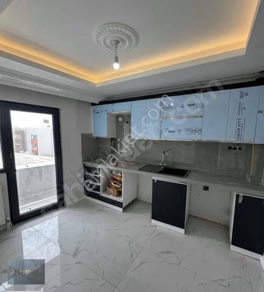 Esenler Tuna Mahallesinde Sıfır Binada 3+1 Satılık Lüx Daire