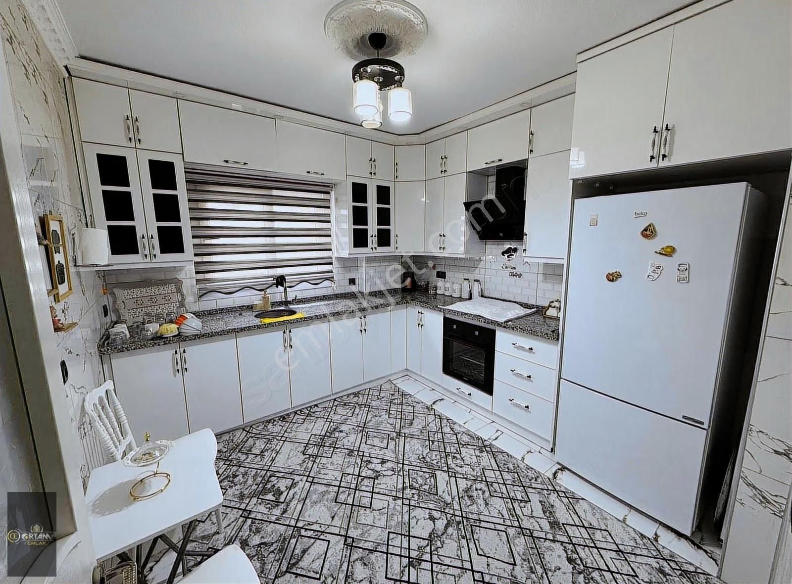 Ortam Emlak'tan Barboros Mah. 135m2 İşyeri Ve 4+1 Daire - Görsel 12