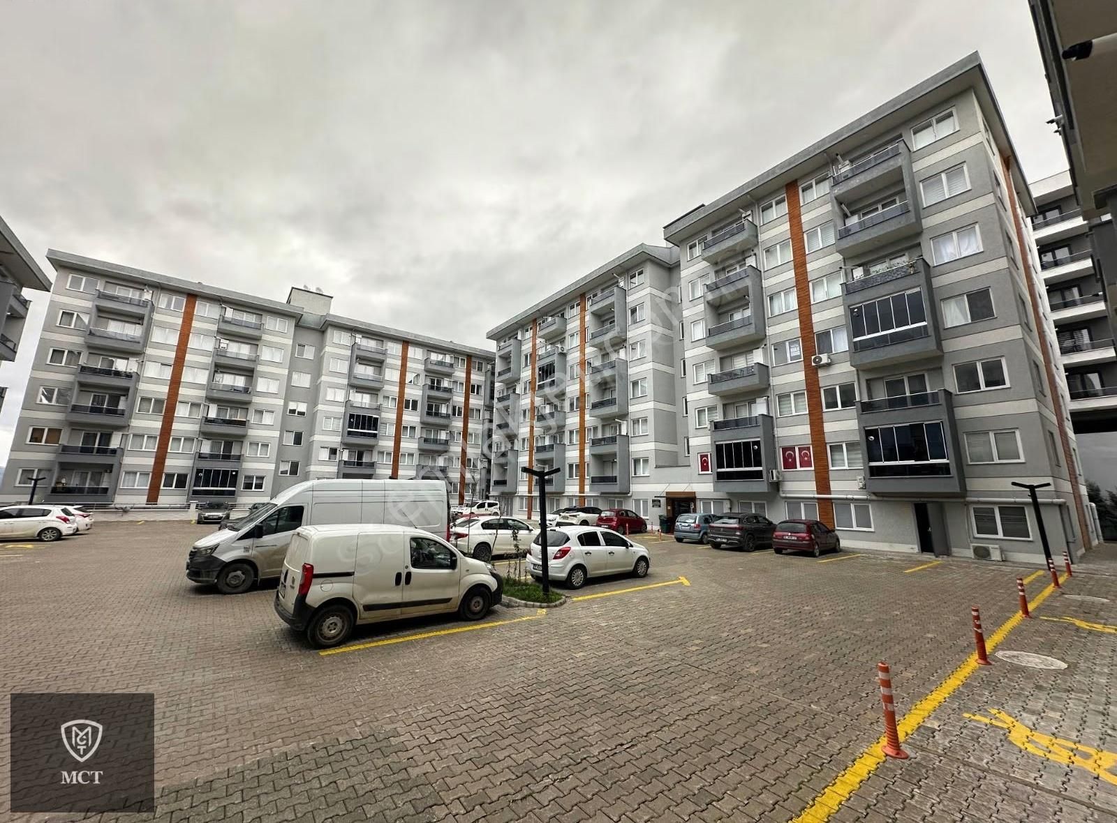 Mct'den 2+1 Eşyalı Güvenlikli Sitede Satılık Daire - Görsel 28