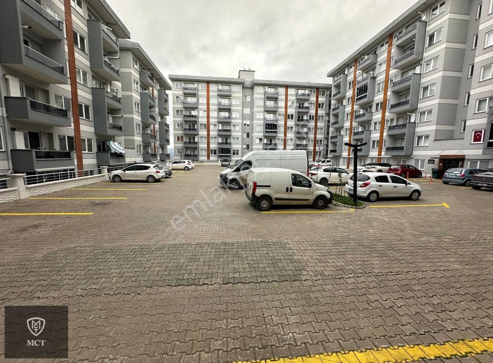 Mct'den 2+1 Eşyalı Güvenlikli Sitede Satılık Daire - Görsel 5