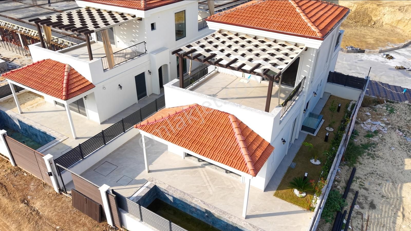 Kuşadası'nda 4+2 Müstakil Özel Havuzlu Lüks Satılık Villa - Görsel 21