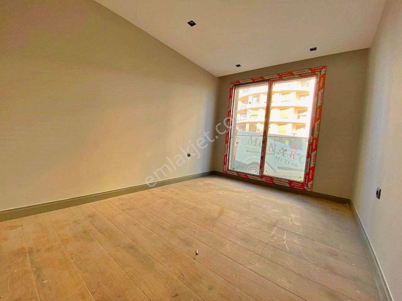 Uytundan Örende Havuzlu Ultralüks Sitede Bahçeli Satılık 2+1 - Görsel 24