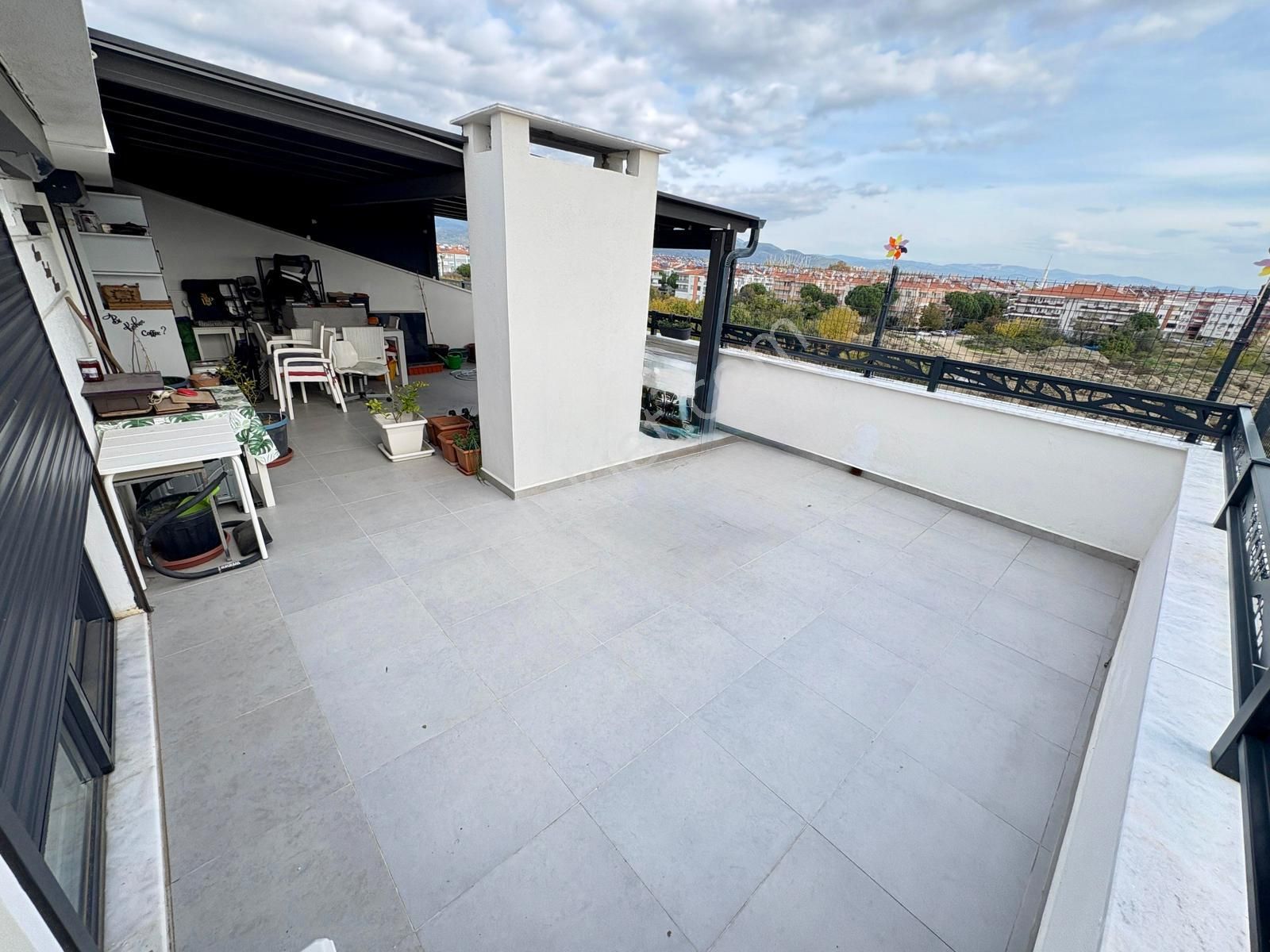 🏡 Referans'tan Altınkum'da Denize 300 Mt Moderns Tasarımlı 3+1 Dubleks - Görsel 4