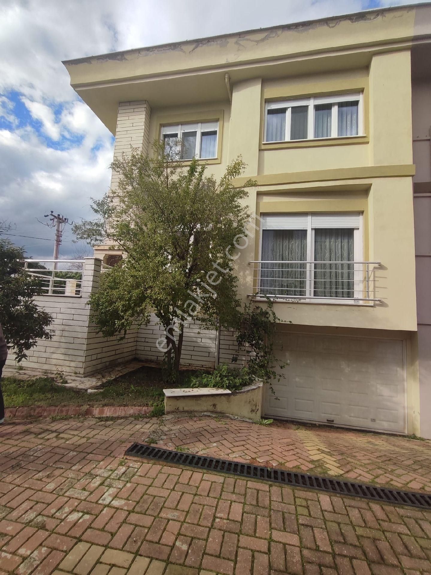 🏡 İsabeyli Cadde Üzerinde Havuzlu Sitede 5+1 Lüks Müstakil Villa – 350m² - Görsel 2