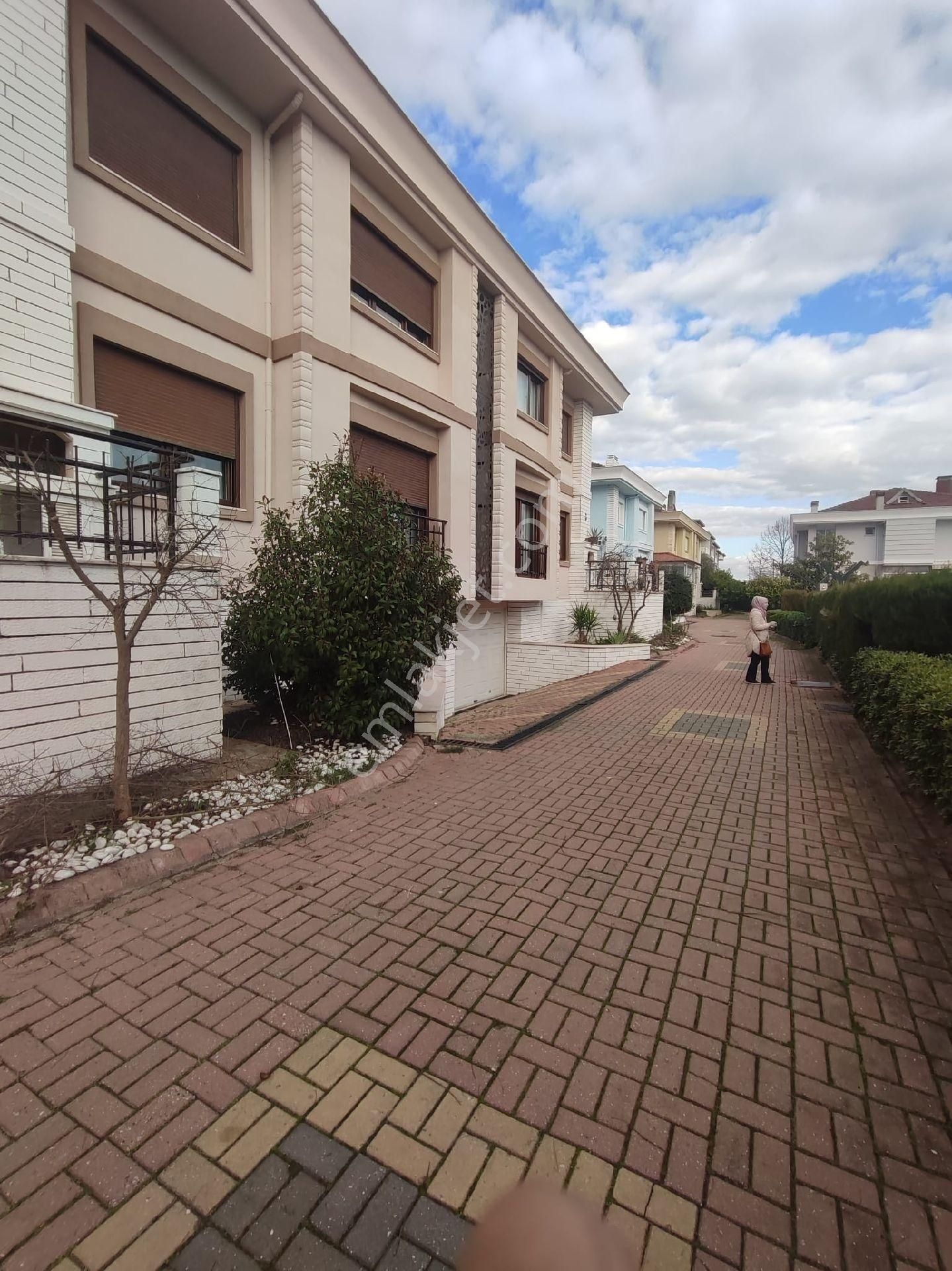 🏡 İsabeyli Cadde Üzerinde Havuzlu Sitede 5+1 Lüks Müstakil Villa – 350m² - Görsel 32