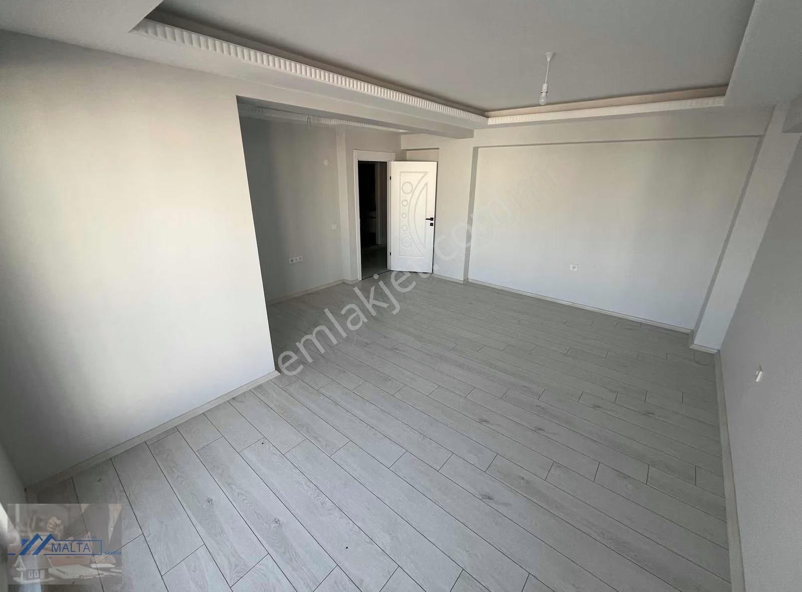 Maltadan 600 Evlerde Oturuma Hazır 3+1 Satılık Daire - Görsel 15