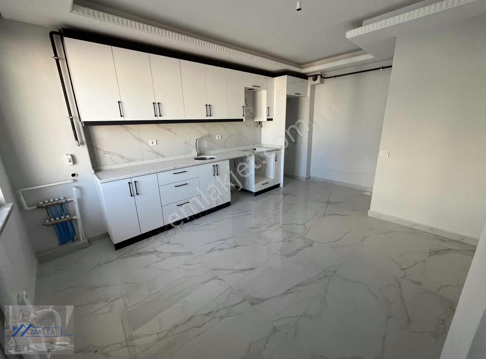 Maltadan 600 Evlerde Oturuma Hazır 3+1 Satılık Daire - Görsel 12