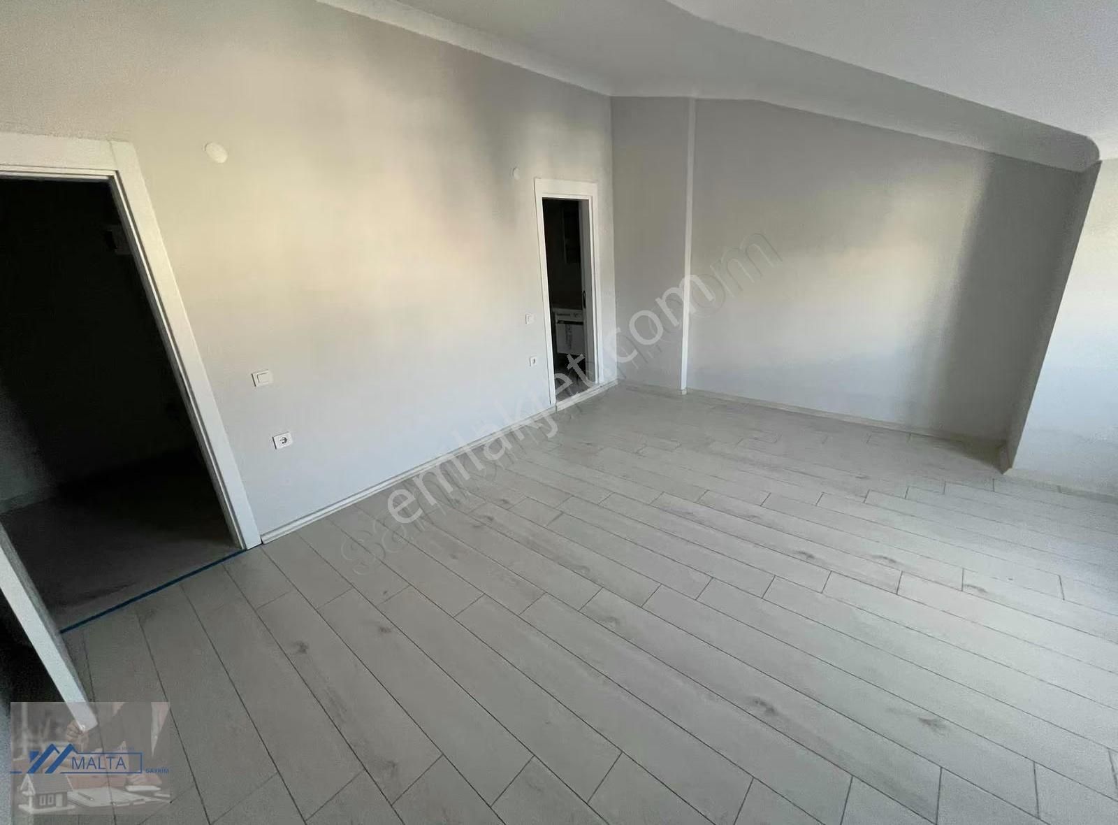 Maltadan 600 Evlerde Oturuma Hazır 3+1 Satılık Daire - Görsel 11