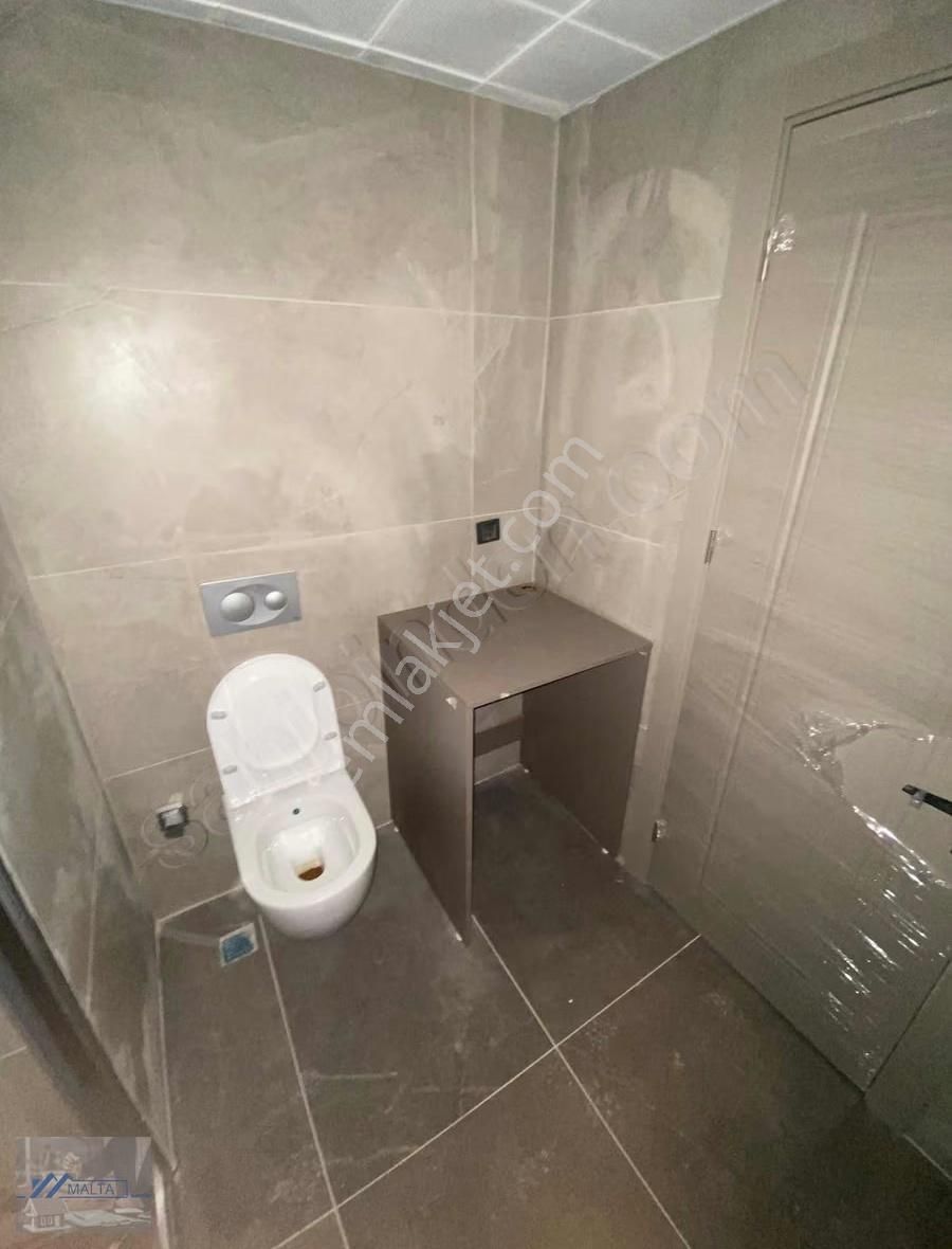 Maltadan Caddeportta Kiralık 1+1 Sıfır Daire - Görsel 8