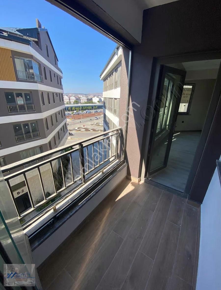 Maltadan Caddeportta Kiralık 1+1 Sıfır Daire - Görsel 12