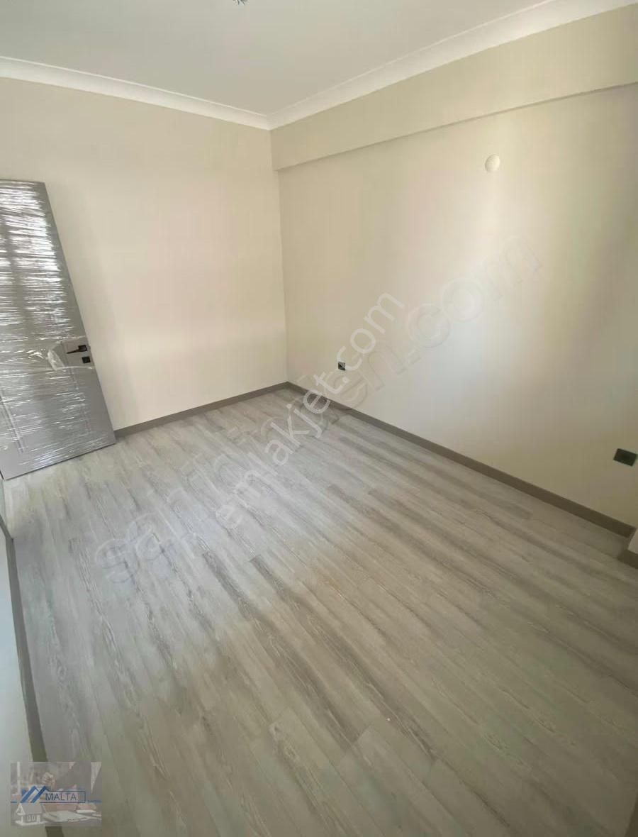 Maltadan Caddeportta Kiralık 1+1 Sıfır Daire - Görsel 16