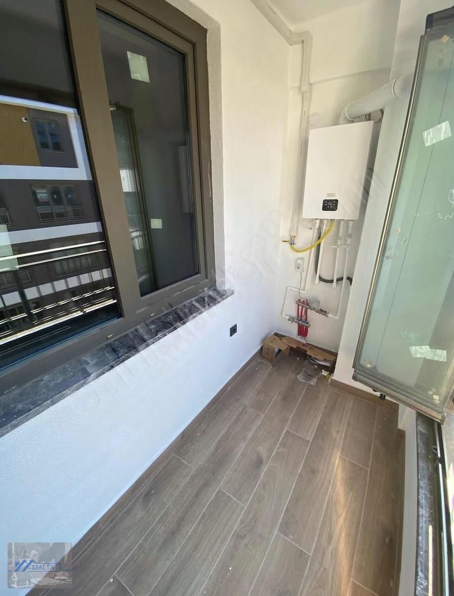 Maltadan Caddeportta Kiralık 1+1 Sıfır Daire - Görsel 2