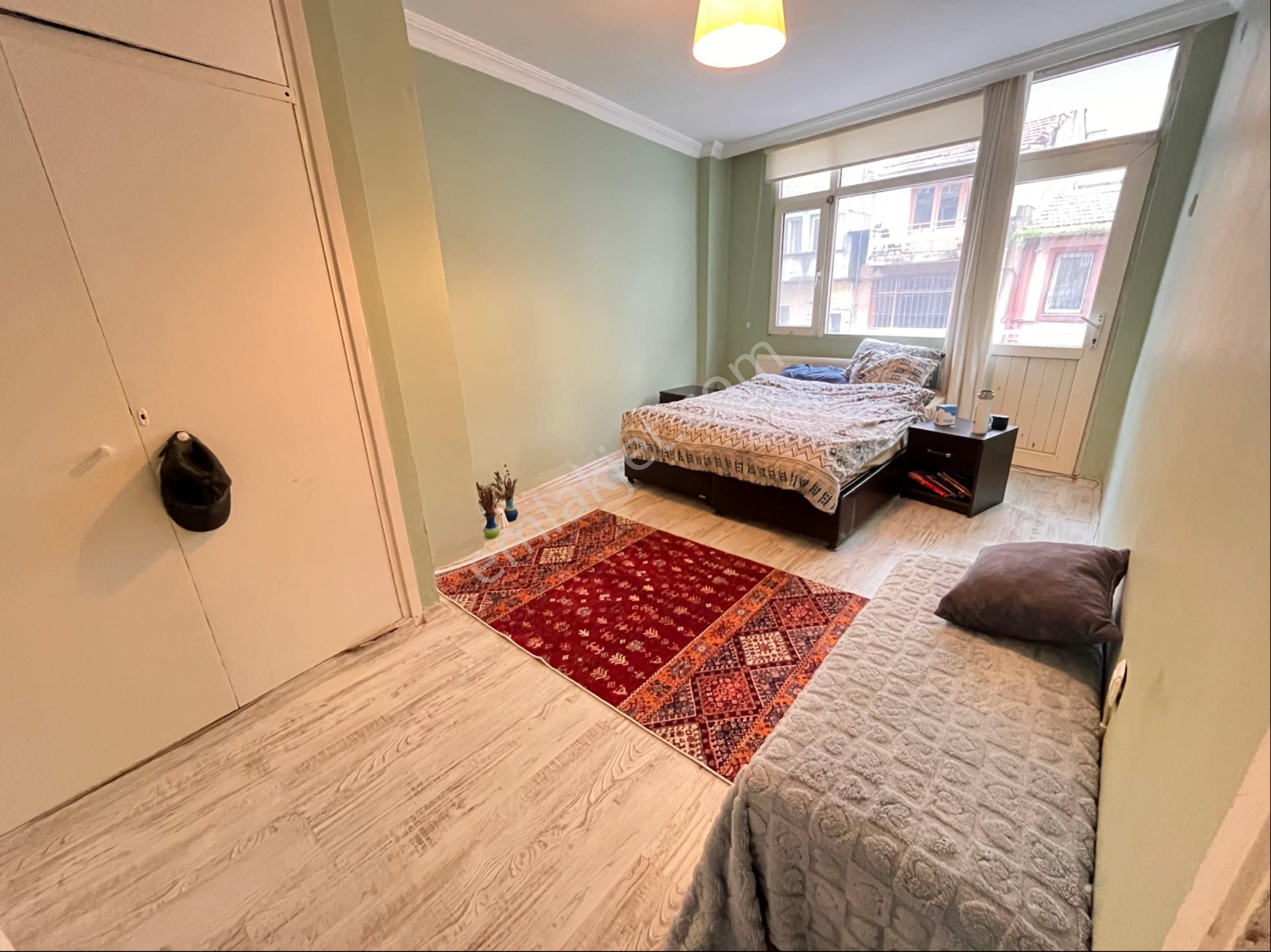 Halilrıfatpaşa Caddesinde Metro Yakını 2+1 Çift Cepheli Arakat Temiz Bakımlı Daire - Görsel 6