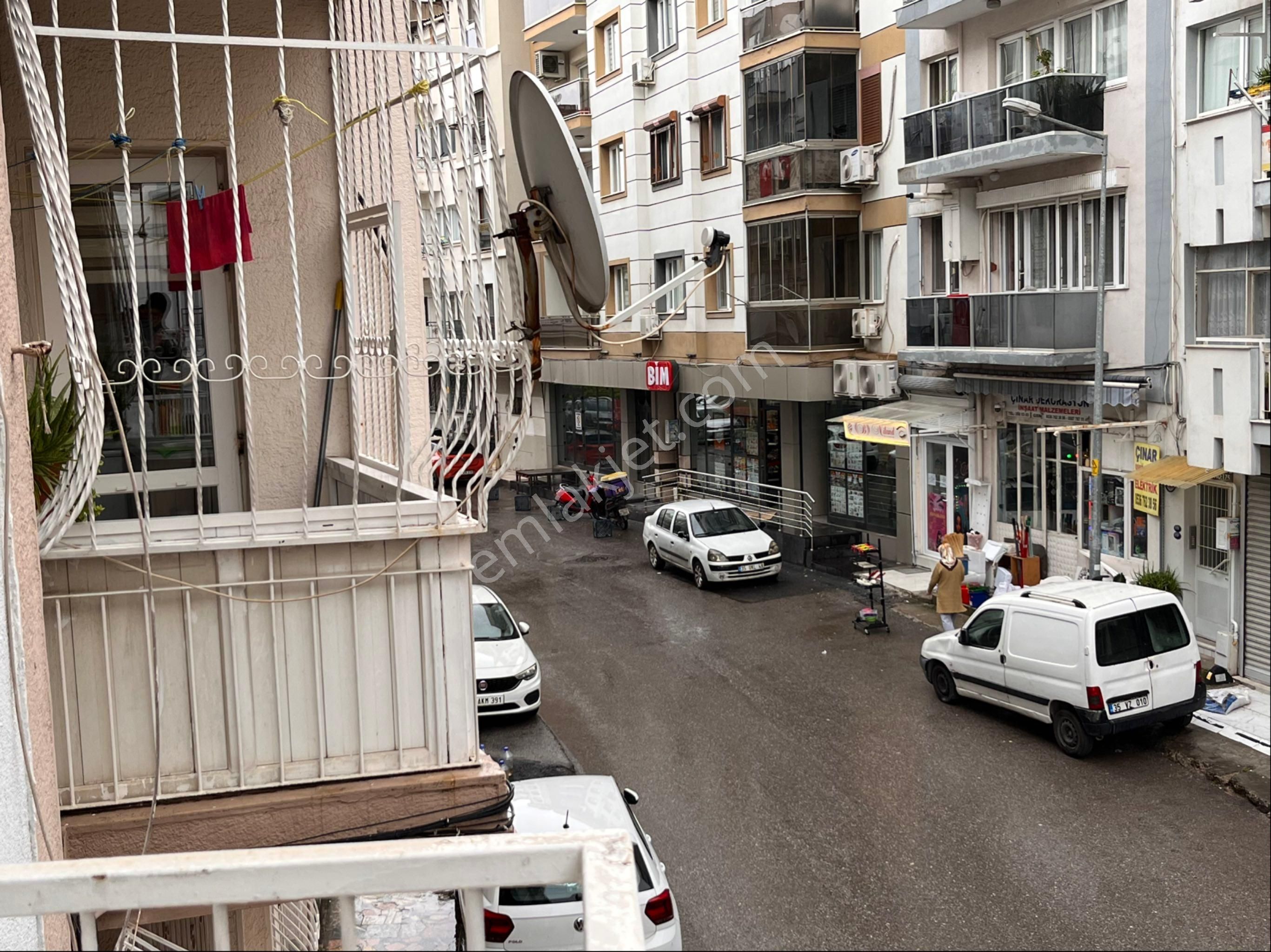 Halilrıfatpaşa Caddesinde Metro Yakını 2+1 Çift Cepheli Arakat Temiz Bakımlı Daire - Görsel 31