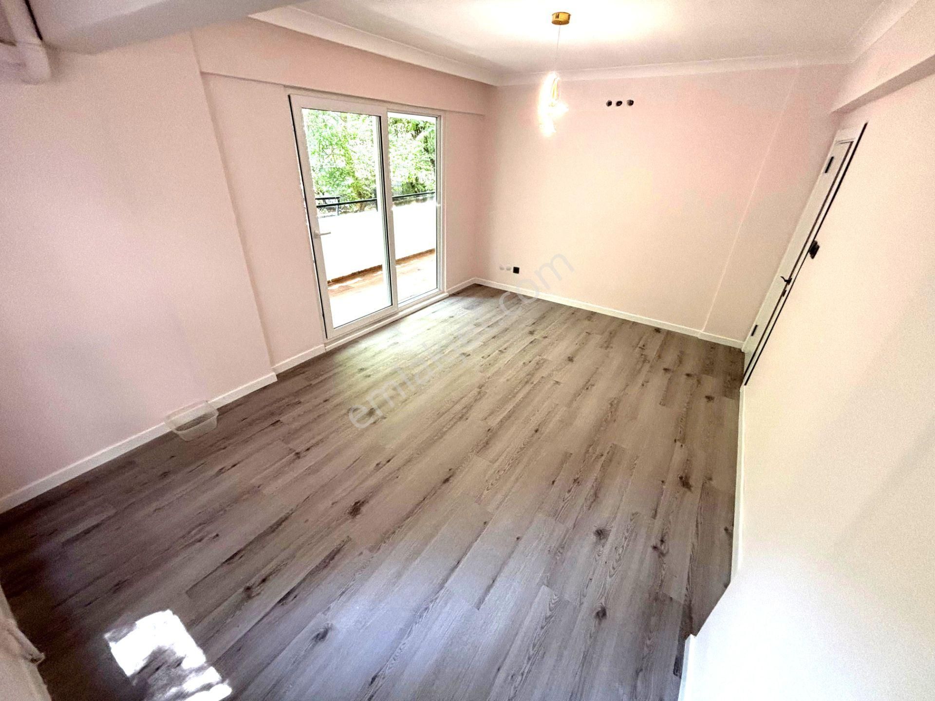 𝄞melodi'den Altınkum Pazar Sokağında Denize 100mt Giyinme Odalı Bahçe Konsept 2+1 Daire - Görsel 8