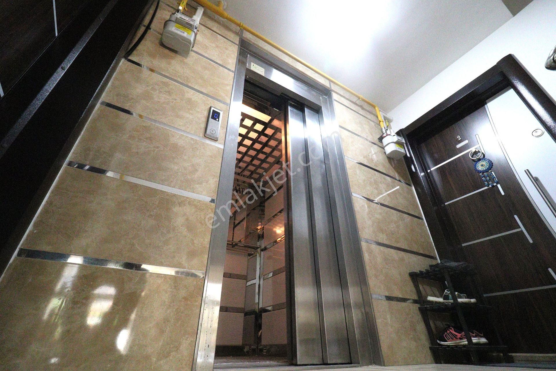 Tek Yetkili Aygülden Akçay'da Çift Cephe Geniş Cam Balkonlu Ve Asansörlü Ebeveynli 3+1 Satılık Daire - Görsel 35