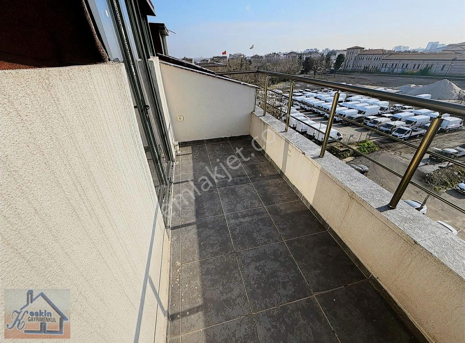 Keskin Gayrimenkulden Rami Yeni Mahallede Satılık 4+1 Dublex - Görsel 10