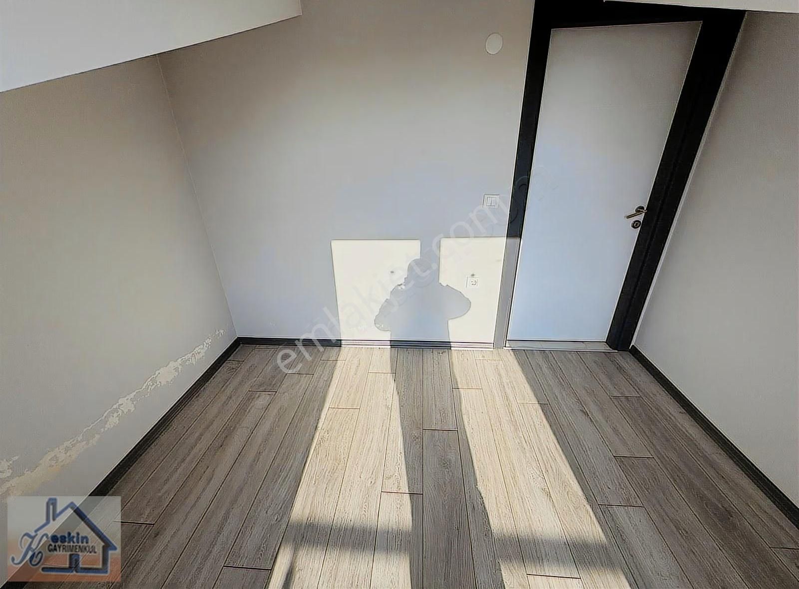 Keskin Gayrimenkulden Rami Yeni Mahallede Satılık 4+1 Dublex - Görsel 25