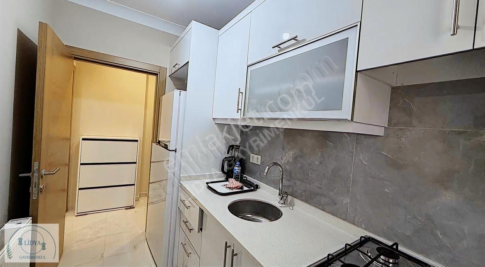 Kayışdağı Mh. Metroya 5 Dk Sıfır Binada Yeni Eşyalı Geniş 1+1 - Görsel 20