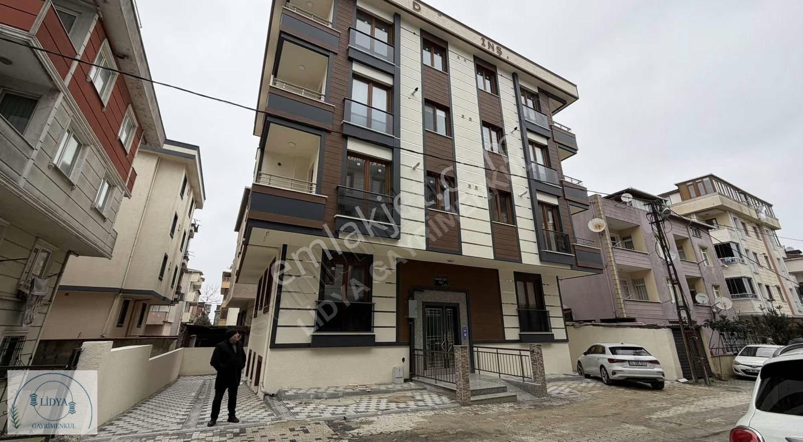Kayışdağı Mh. Metroya 5 Dk Sıfır Binada Yeni Eşyalı Geniş 1+1 - Görsel 33
