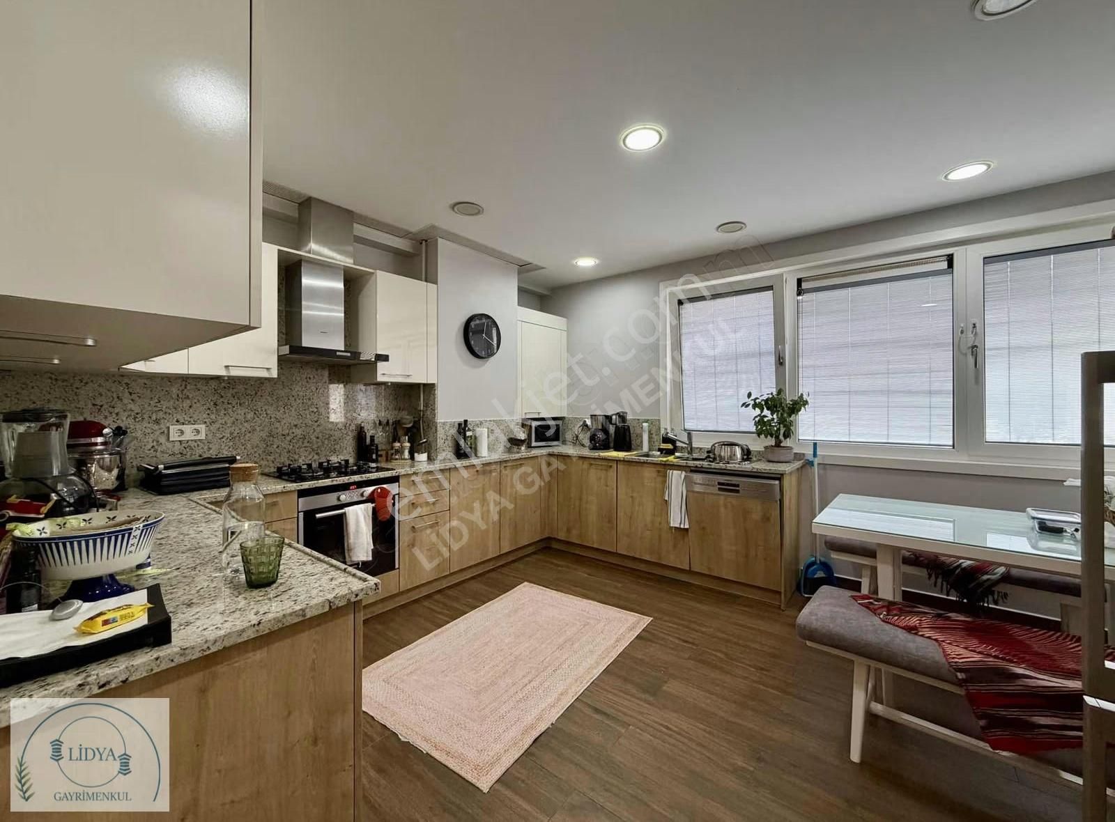 Caddebostan Mh. 1.kat 174m2 Net Çok Geniş Kullanışlı Satılık 4+1 - Görsel 15