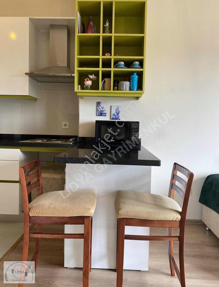 7 Tepe Loft'ta Panoramik Manzaralı, 10. Kat 1+0 Satılık Daire - Görsel 4