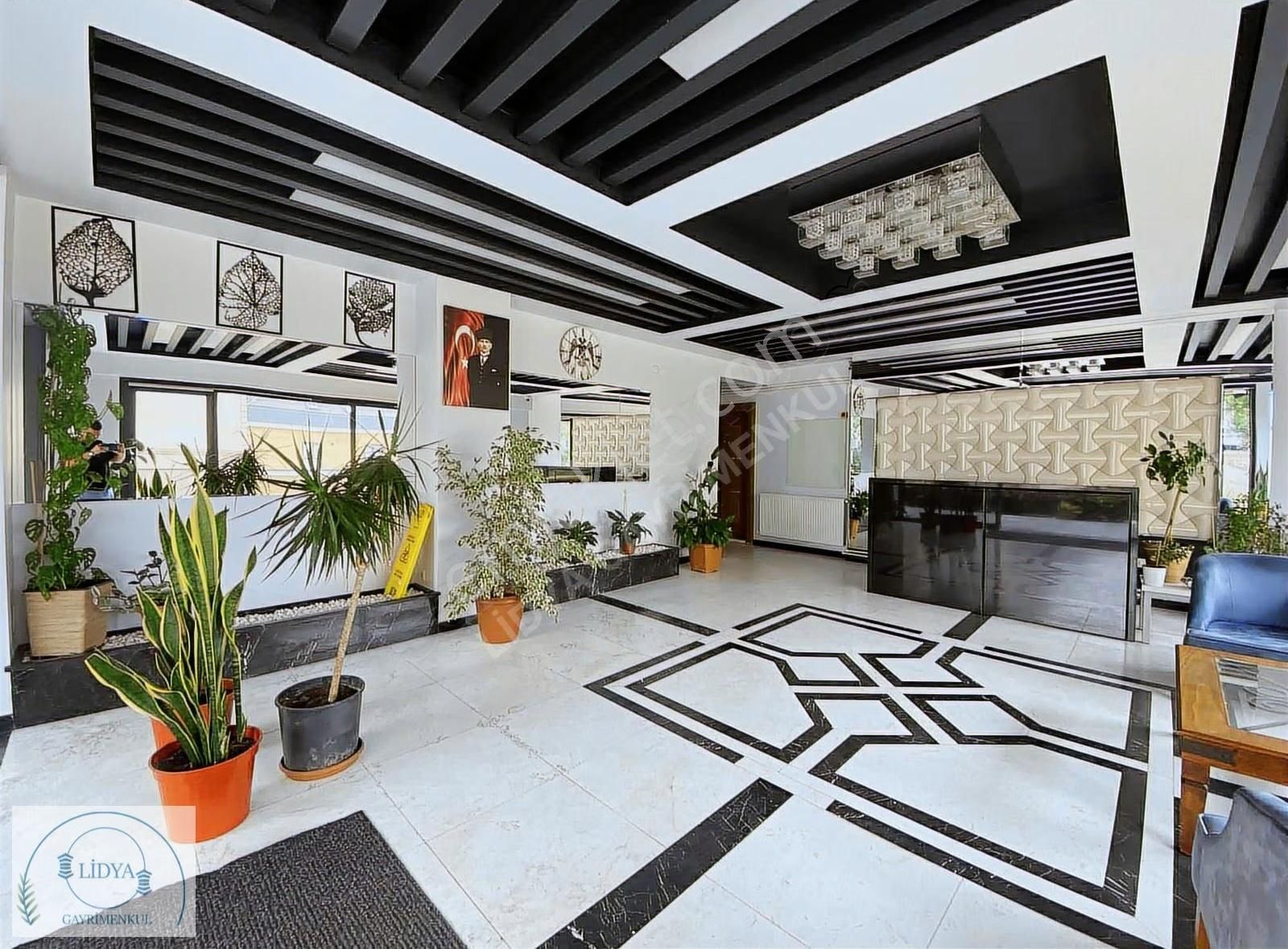 7 Tepe Loft'ta Panoramik Manzaralı, 10. Kat 1+0 Satılık Daire - Görsel 7