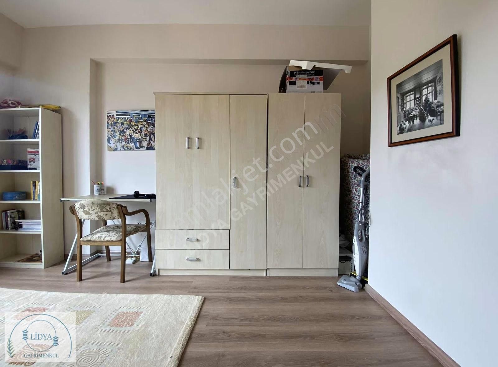 7 Tepe Loft'ta Panoramik Manzaralı, 10. Kat 1+0 Satılık Daire - Görsel 2