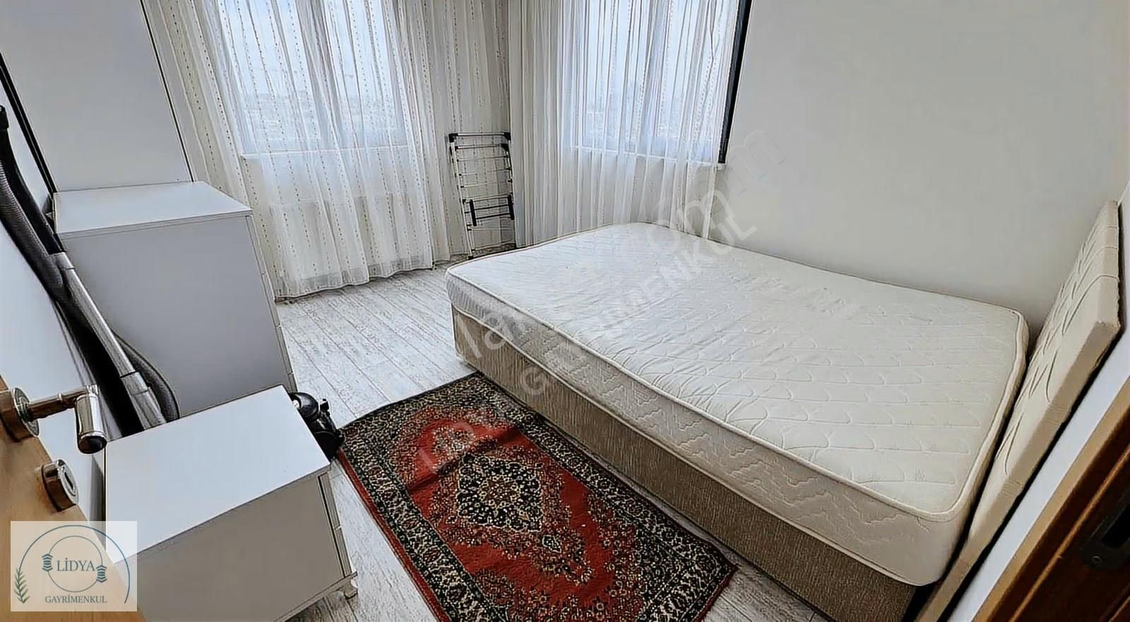 Kayışdağı'nda Eşyalı, Kiracısız 2+1 Daire - Yatırım Fırsatı! - Görsel 23