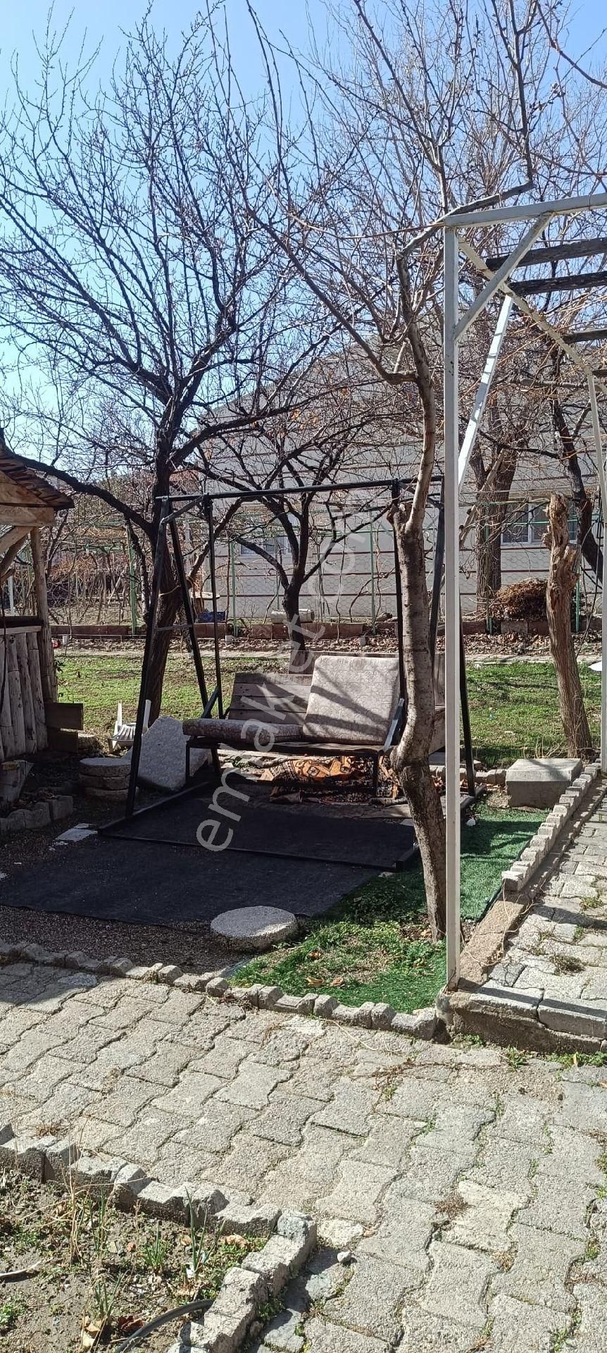 Kaçmaz Emlaktan Yeşilhisarda Komple Satılık - Görsel 8