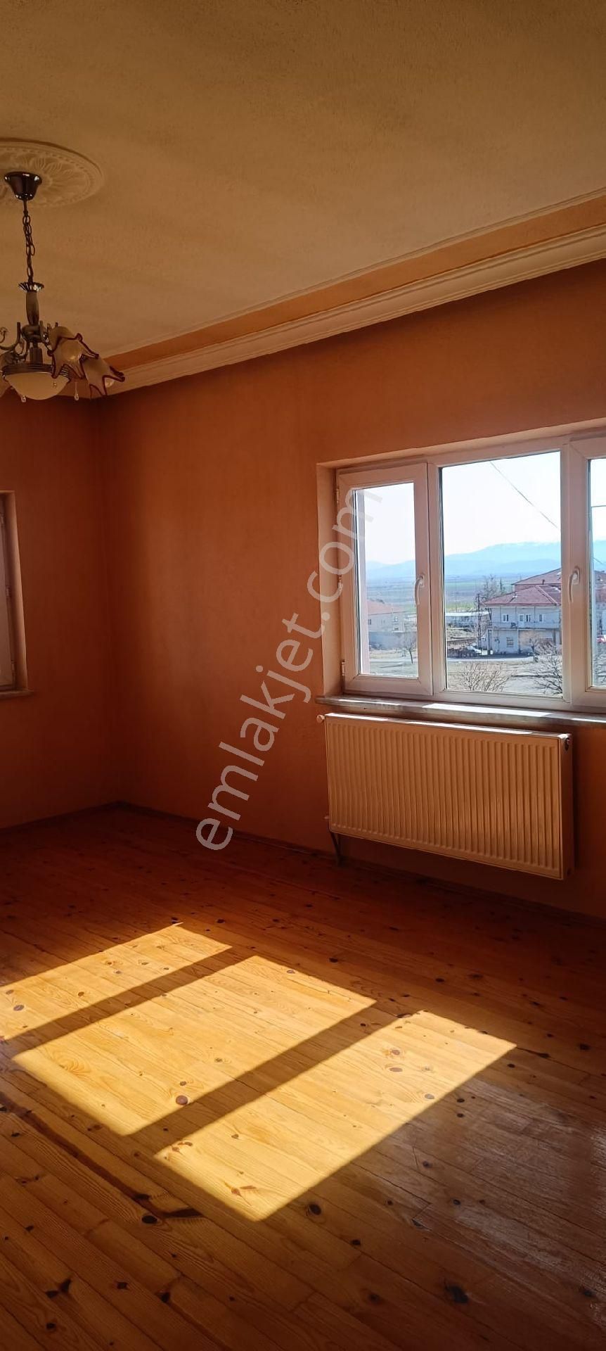 Kaçmaz Emlaktan Yeşilhisarda Komple Satılık - Görsel 16