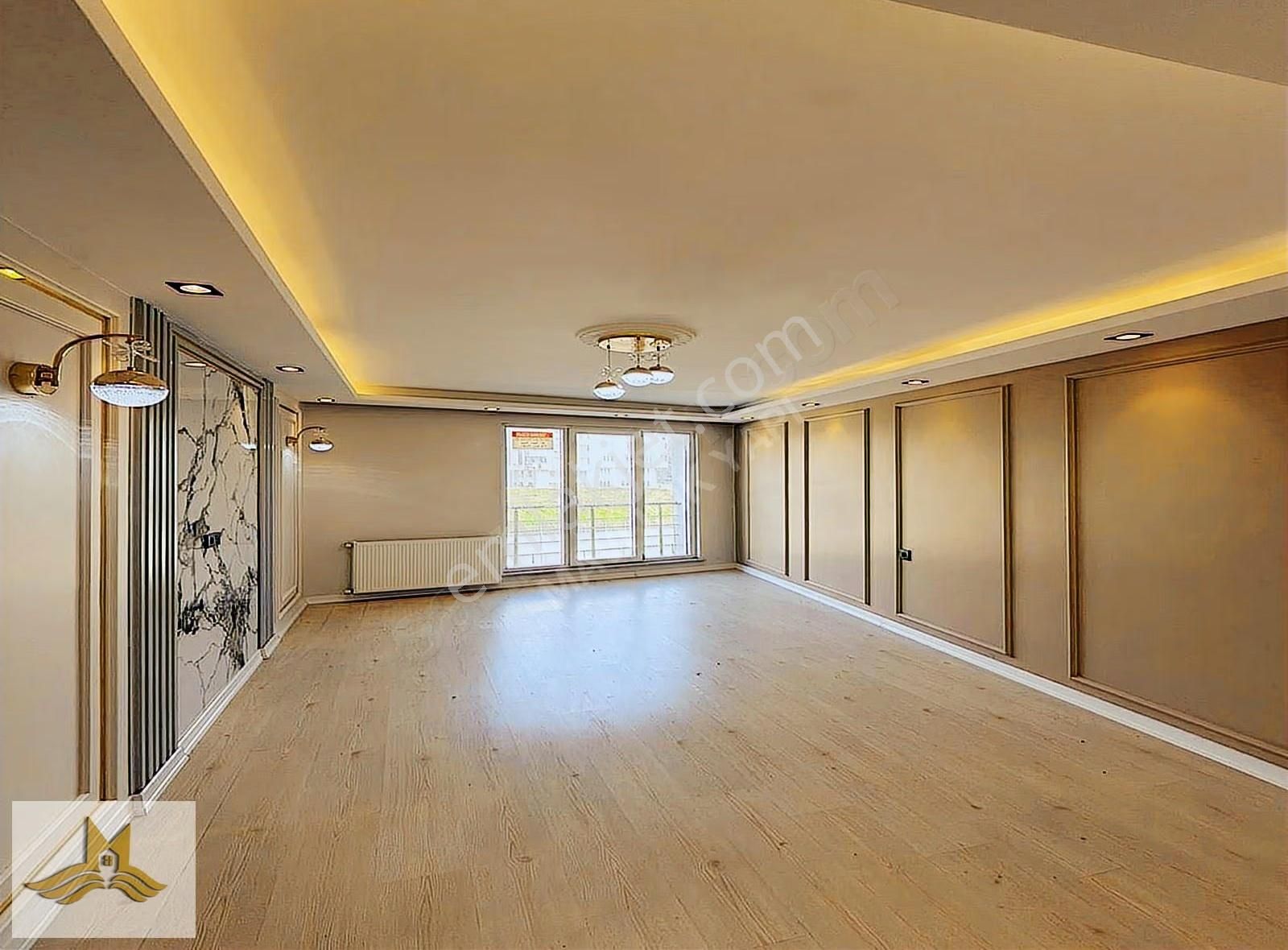 Mavi Işık'dan Metrobüse 8 Dk Mesafede 2+1 Satılık Köşe Daire !!