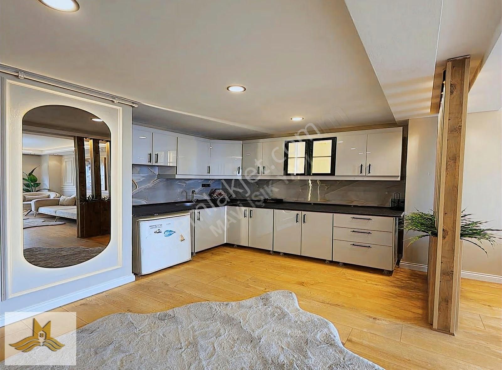 Tüyap Metrobüse 2 Dk, Kat Mülkiyetli, Lüks Eşyalı 1+1 Satılık !! - Görsel 32