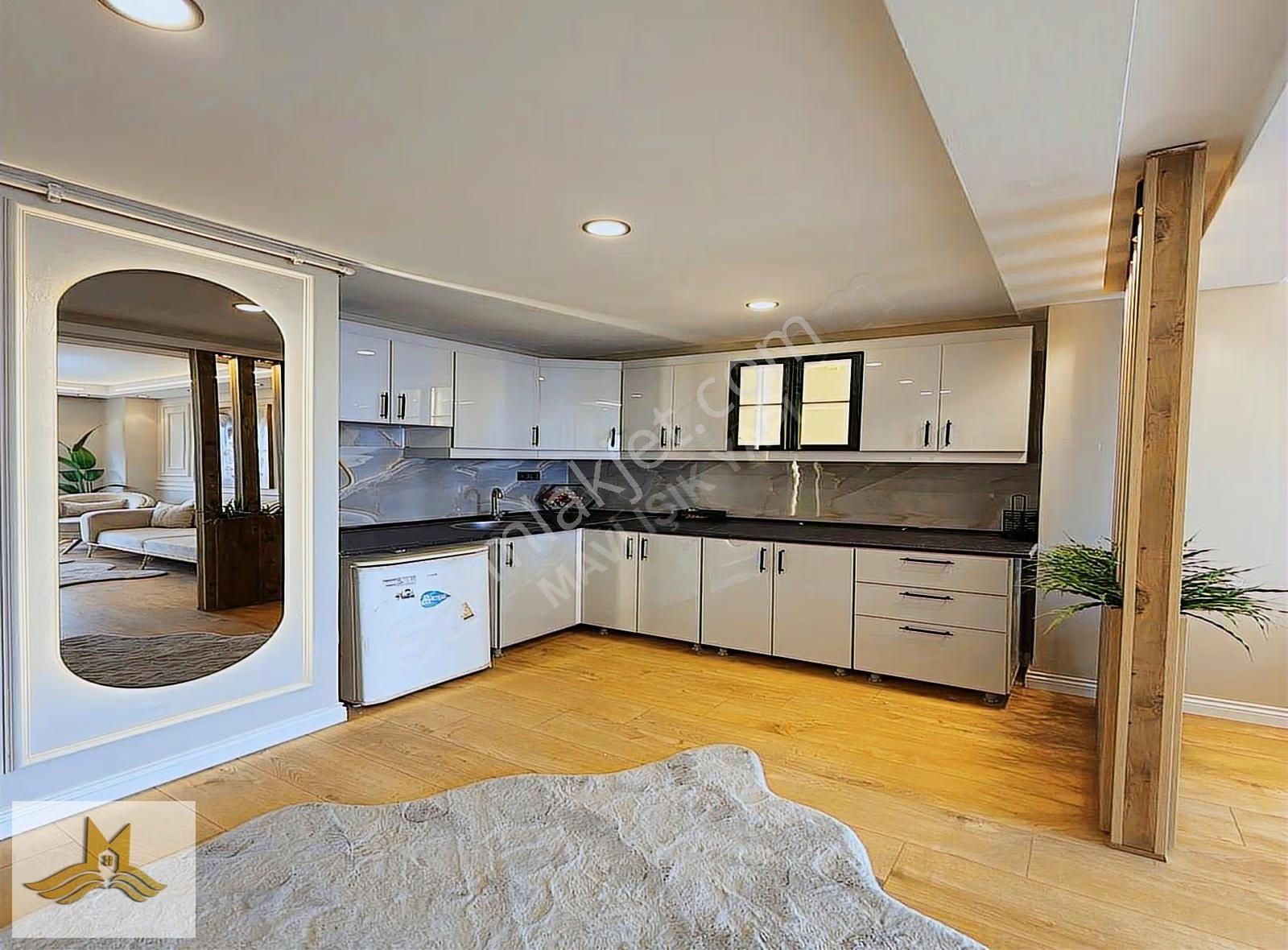 Tüyap Metrobüse 2 Dk, Kat Mülkiyetli, Lüks Eşyalı 1+1 Satılık !! - Görsel 35