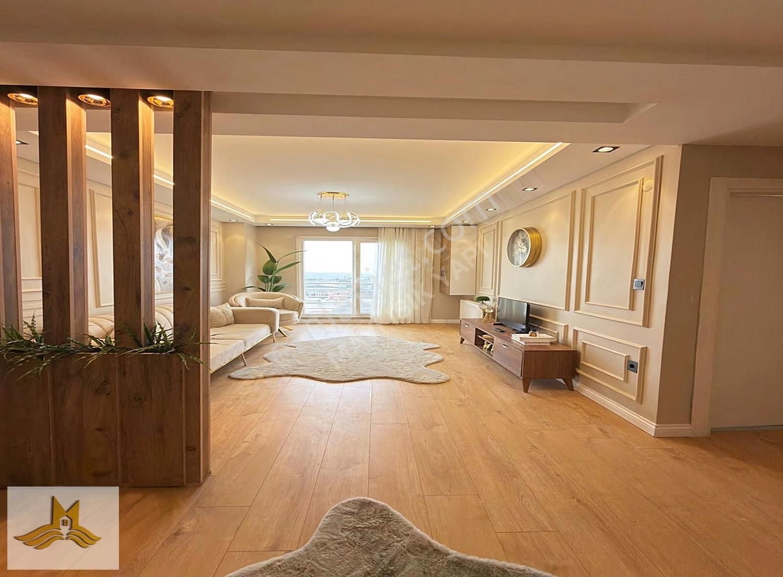 Tüyap Metrobüse 2 Dk, Kat Mülkiyetli, Lüks Eşyalı 1+1 Satılık !! - Görsel 14