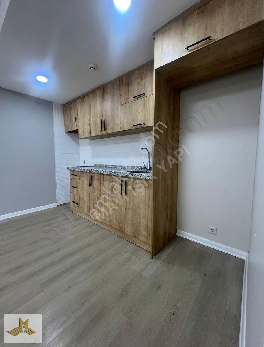 Metrobüse Yürüme Mesafesinde Site İçi 1+1 Kiralık Daire - Görsel 5