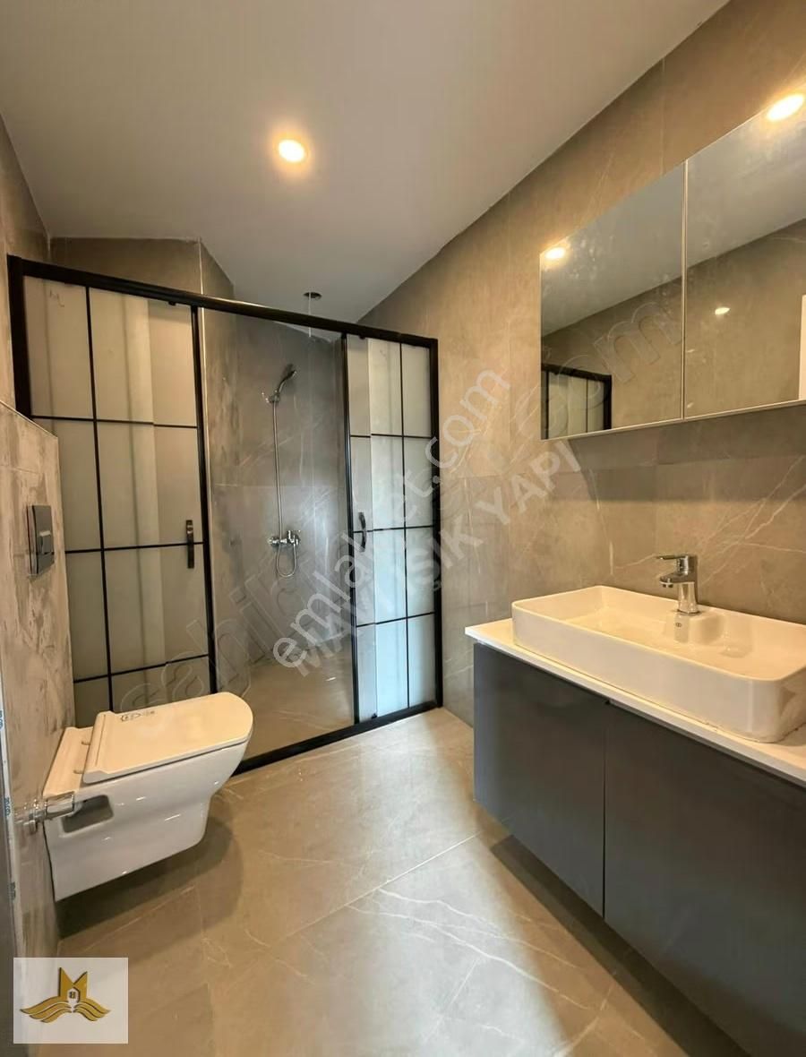 Beylikdüzü'nde Merkezi Konumda Sıfır 1+1 Kiralık Arakat Daire - Görsel 5