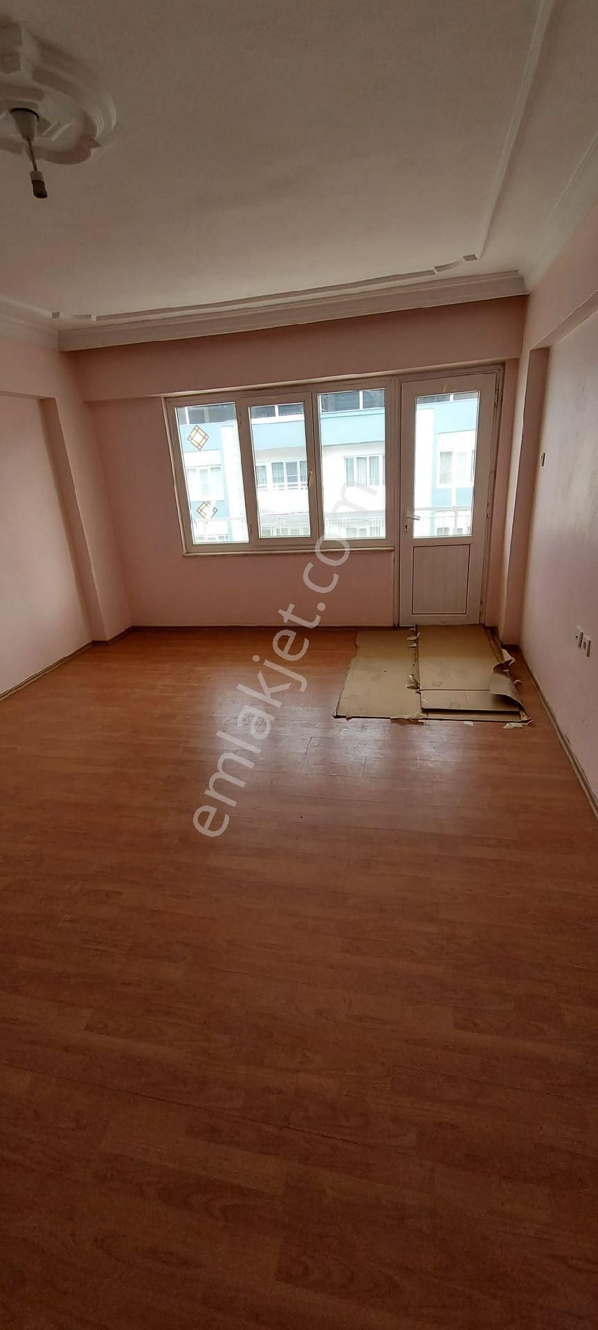 Hemen Kiraya Vermeye Uygun | Boyalı & Temiz | Depolu Ve Müstakil Tadında 3. Kat - Görsel 4