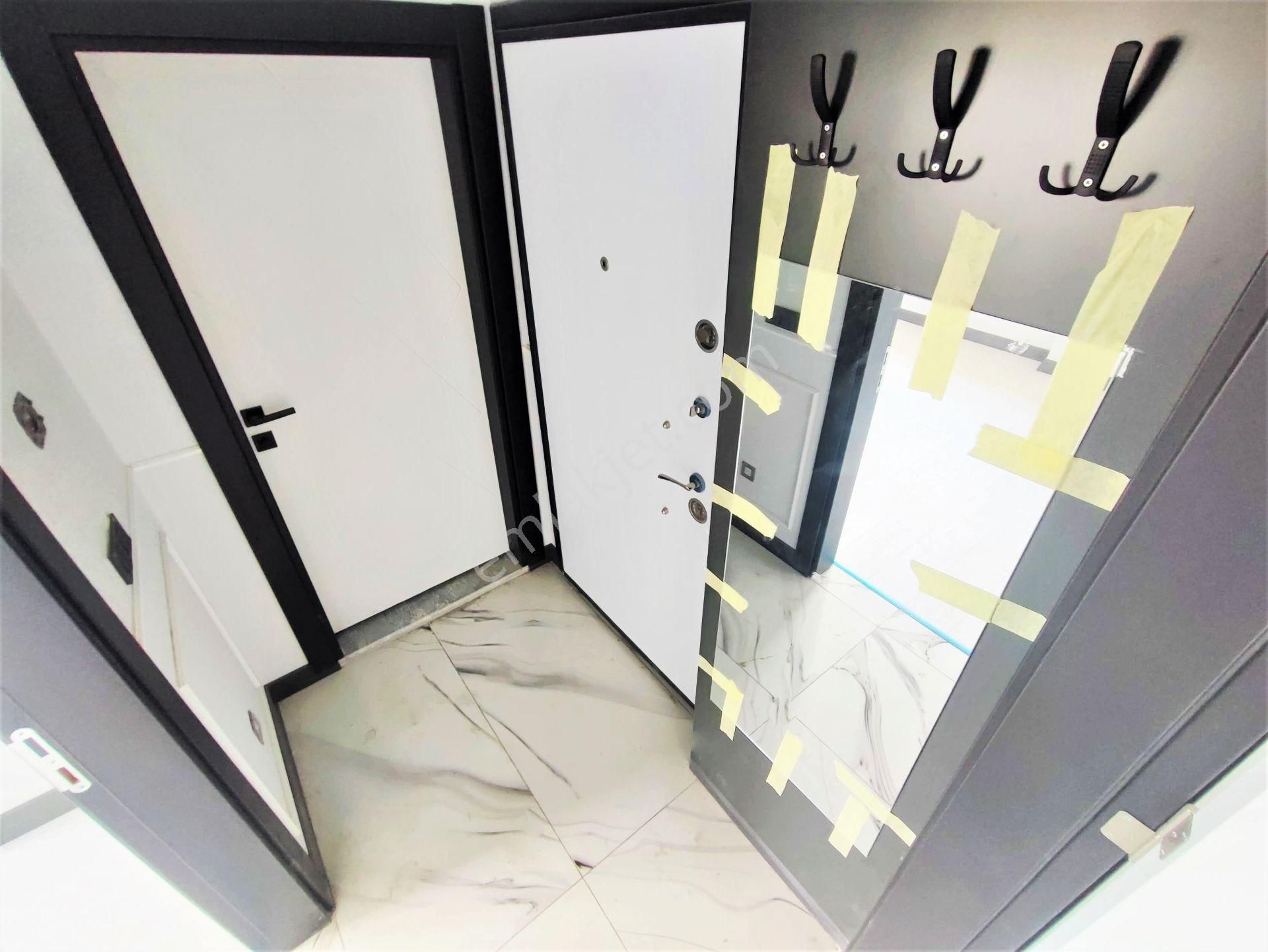 Akçay'da Aygül'den Sıfır Denize Çok Yakın Ara Kat Ön Cephe Kat Cephe Seçenekli 1+1 Satılık Daireler - Görsel 21