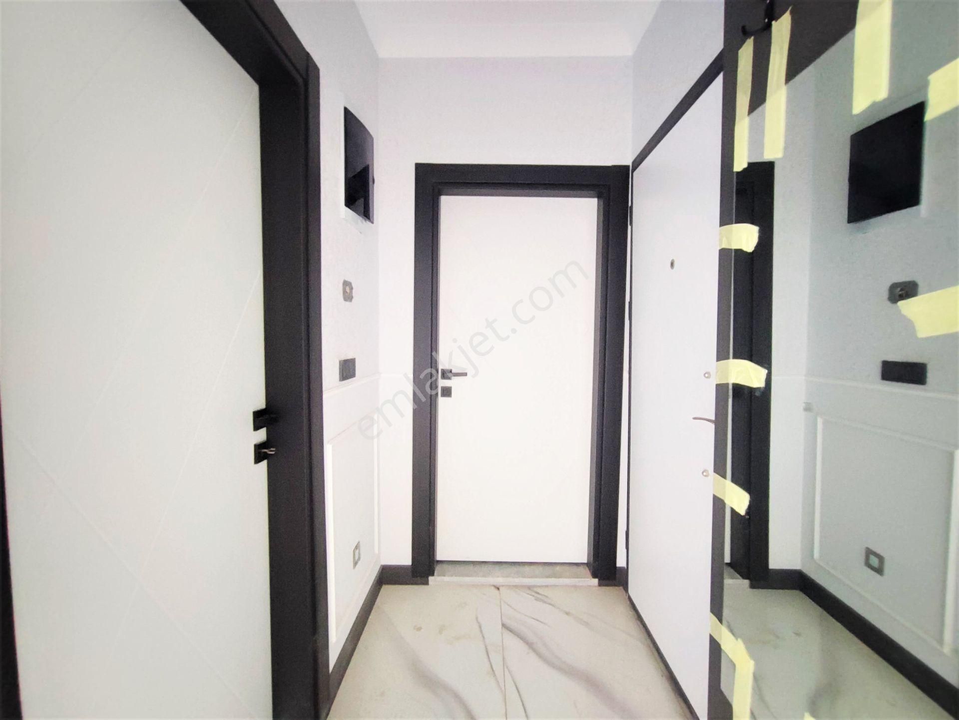 Akçay'da Aygül'den Sıfır Denize Çok Yakın Ara Kat Ön Cephe Kat Cephe Seçenekli 1+1 Satılık Daireler - Görsel 23