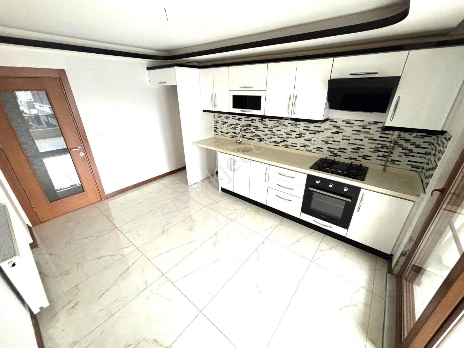 🏡 Referans'tan Akçay'da Ebeveyn Banyolu Arakat 3+1 Daire - Görsel 2