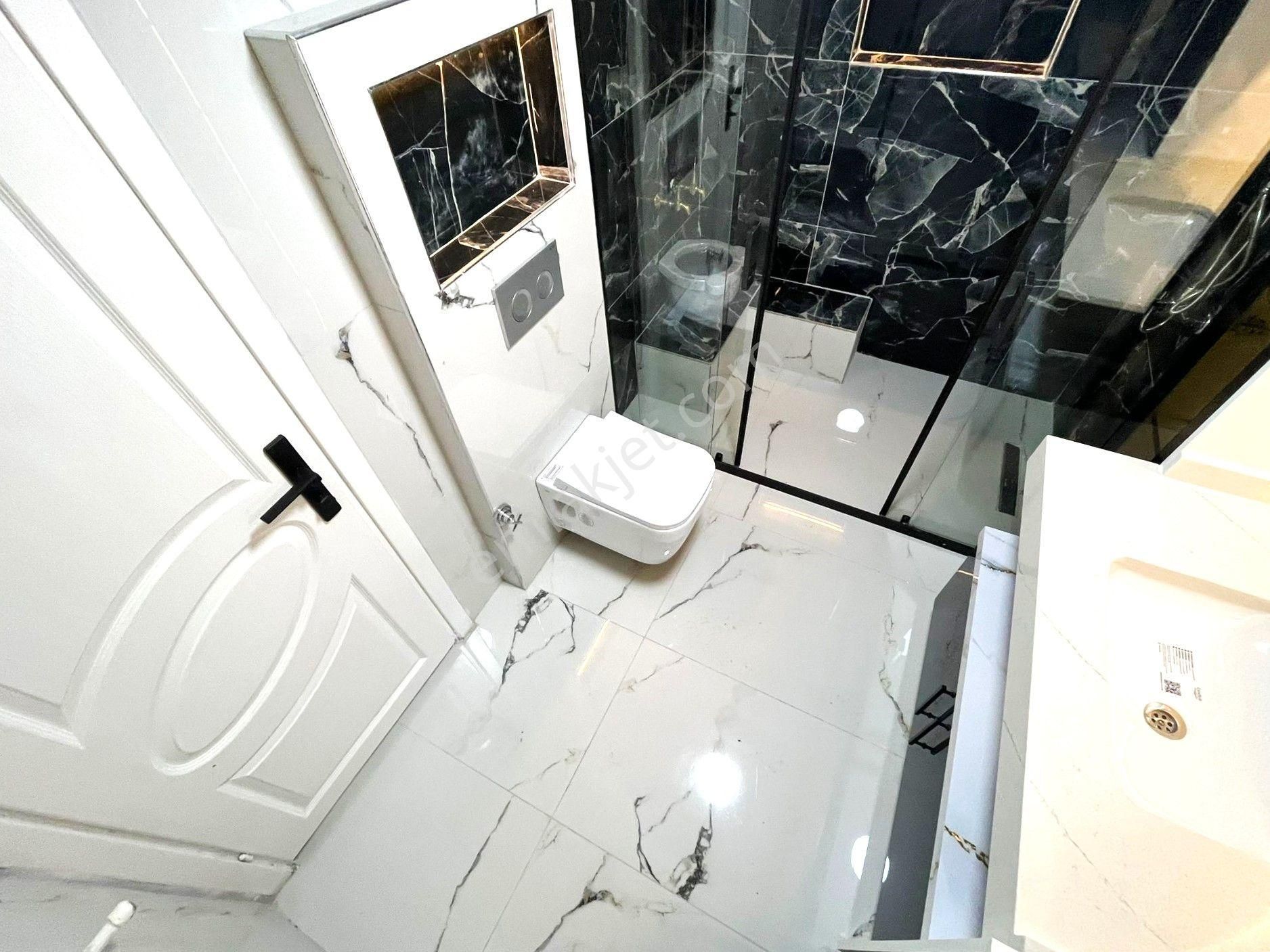 Aygül'den Akçay'da Tasarımıyla Benim Olmalı Dedirten Ara Kat Ön Cephe Denize Yakın 2+1 Satılık Daire - Görsel 30