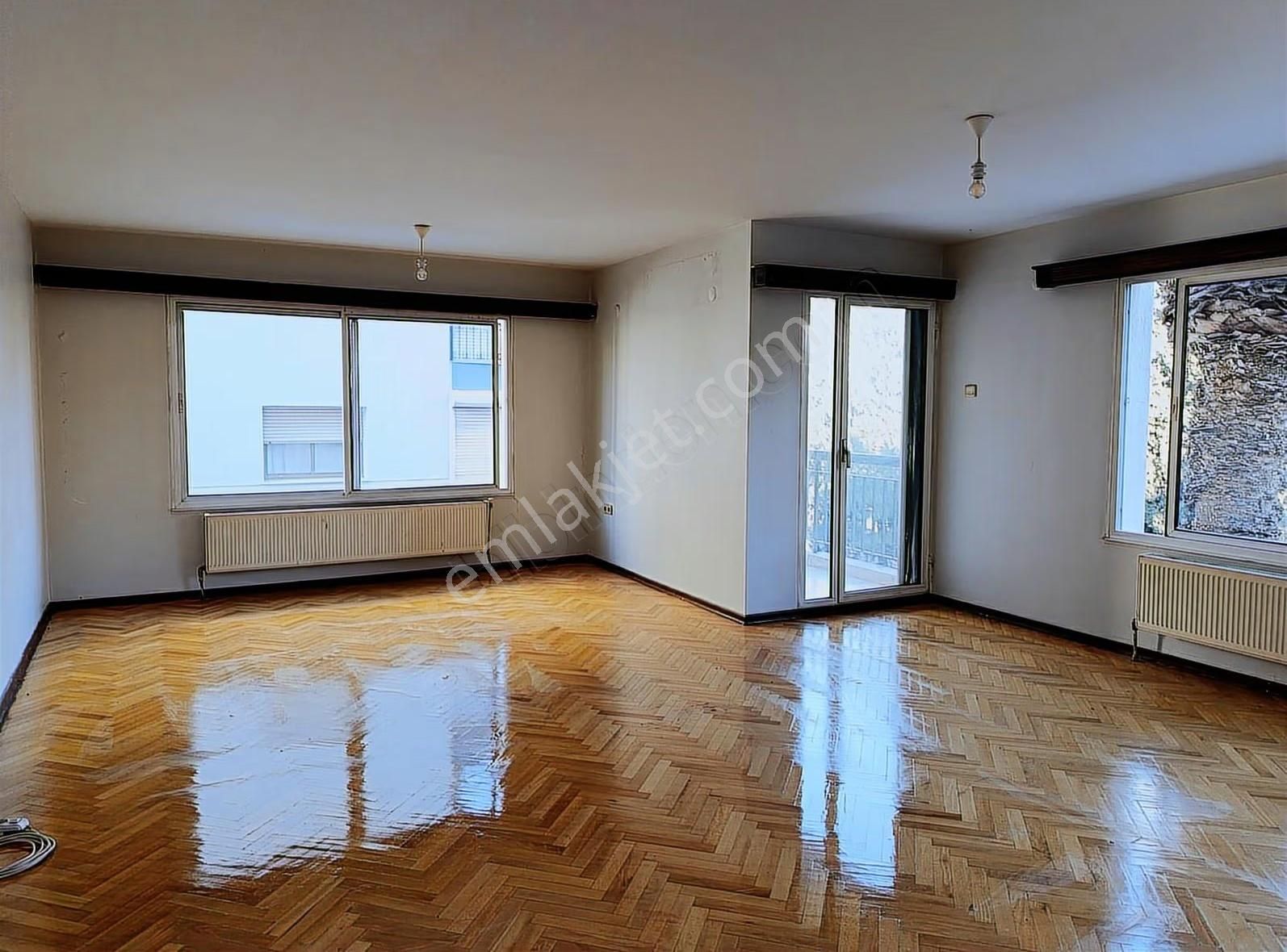 Plus Ara'dan Kahramanlar Gazi Has. Yanı Kiralık 3+1 Ofis