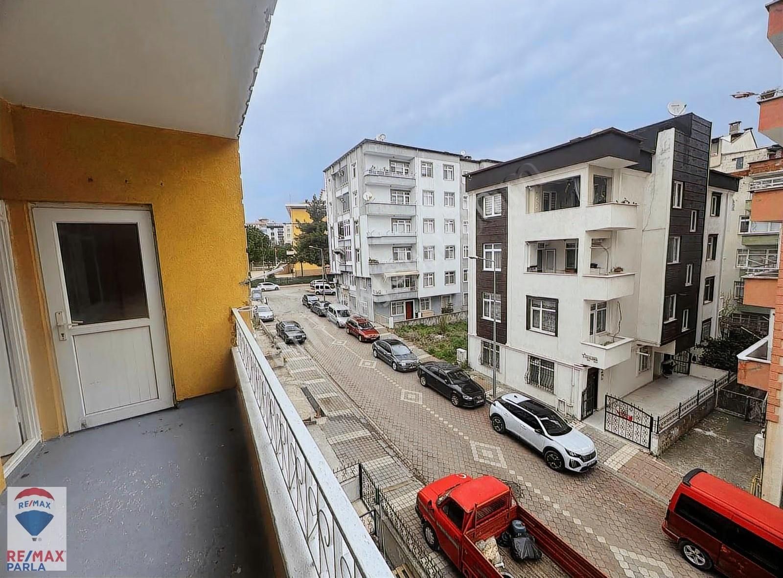 İlkadımda Heryere Yakın Olmak İsteyenlere Satılık 3+1 - Görsel 3