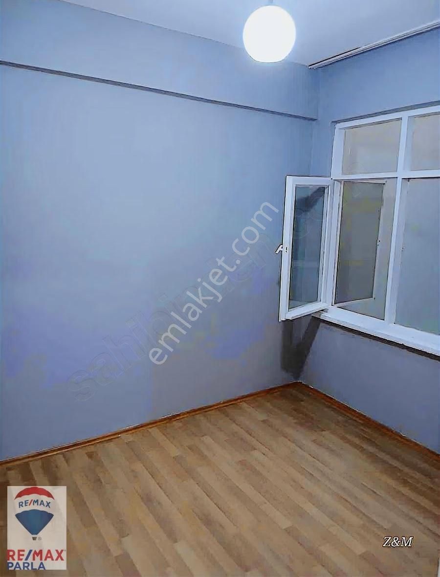 İlkadımda Heryere Yakın Olmak İsteyenlere Satılık 3+1 - Görsel 4