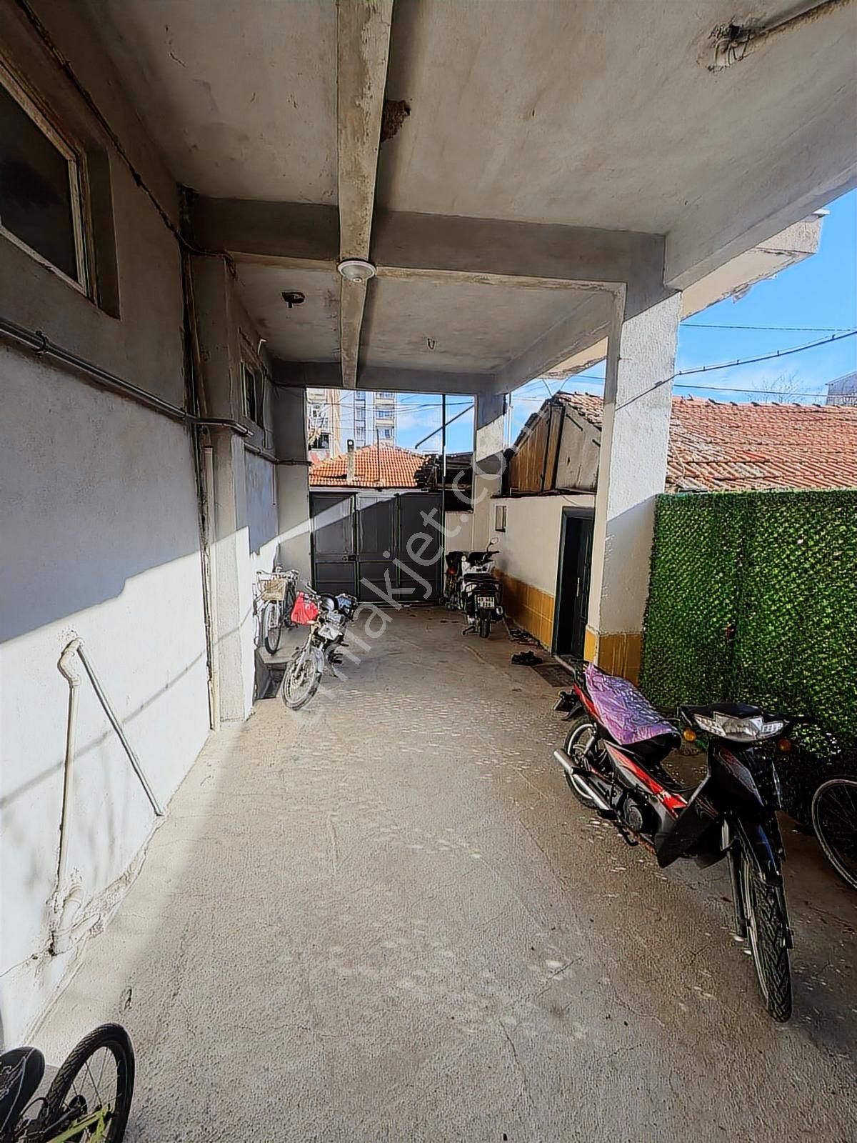 Fiber Emlak Akhisar Reşatbey Mh Krediye Uygun Satılık Daire - Görsel 16